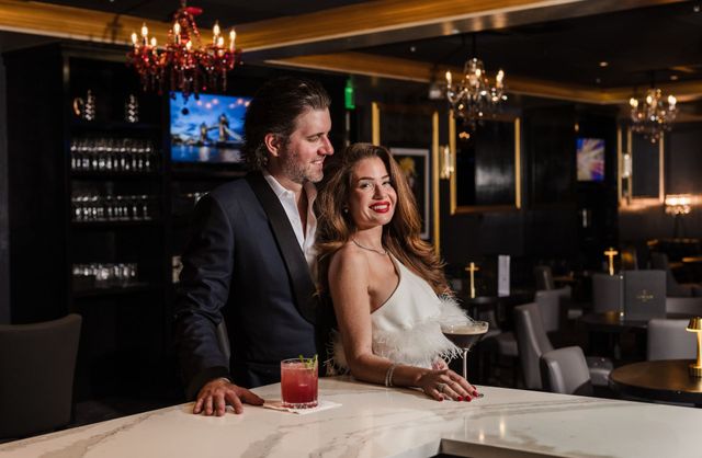 Live Music & Drinks | The London Club Lounge