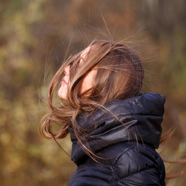 static hair, how to stop static hair, ottalaus salon, hair salon in draper, hair salon in lehi, hair salon in south jordan