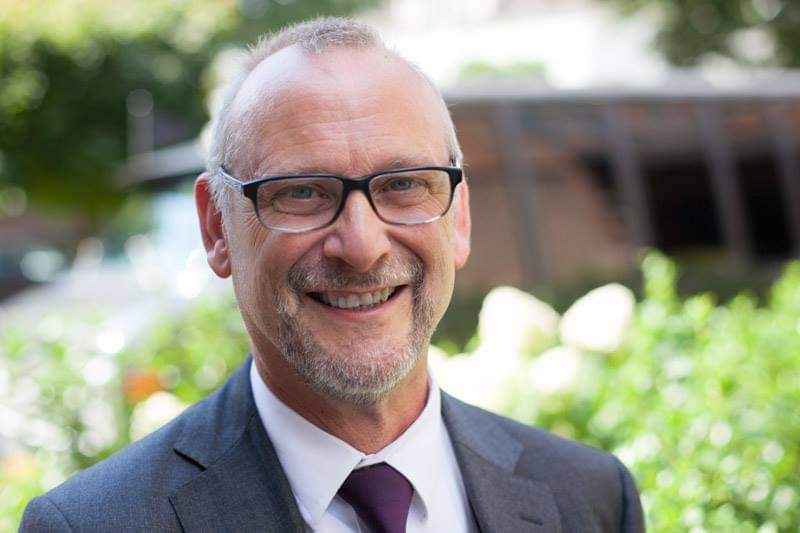 Peter van Nek, oprichter van Afscheidshuis Klaphek