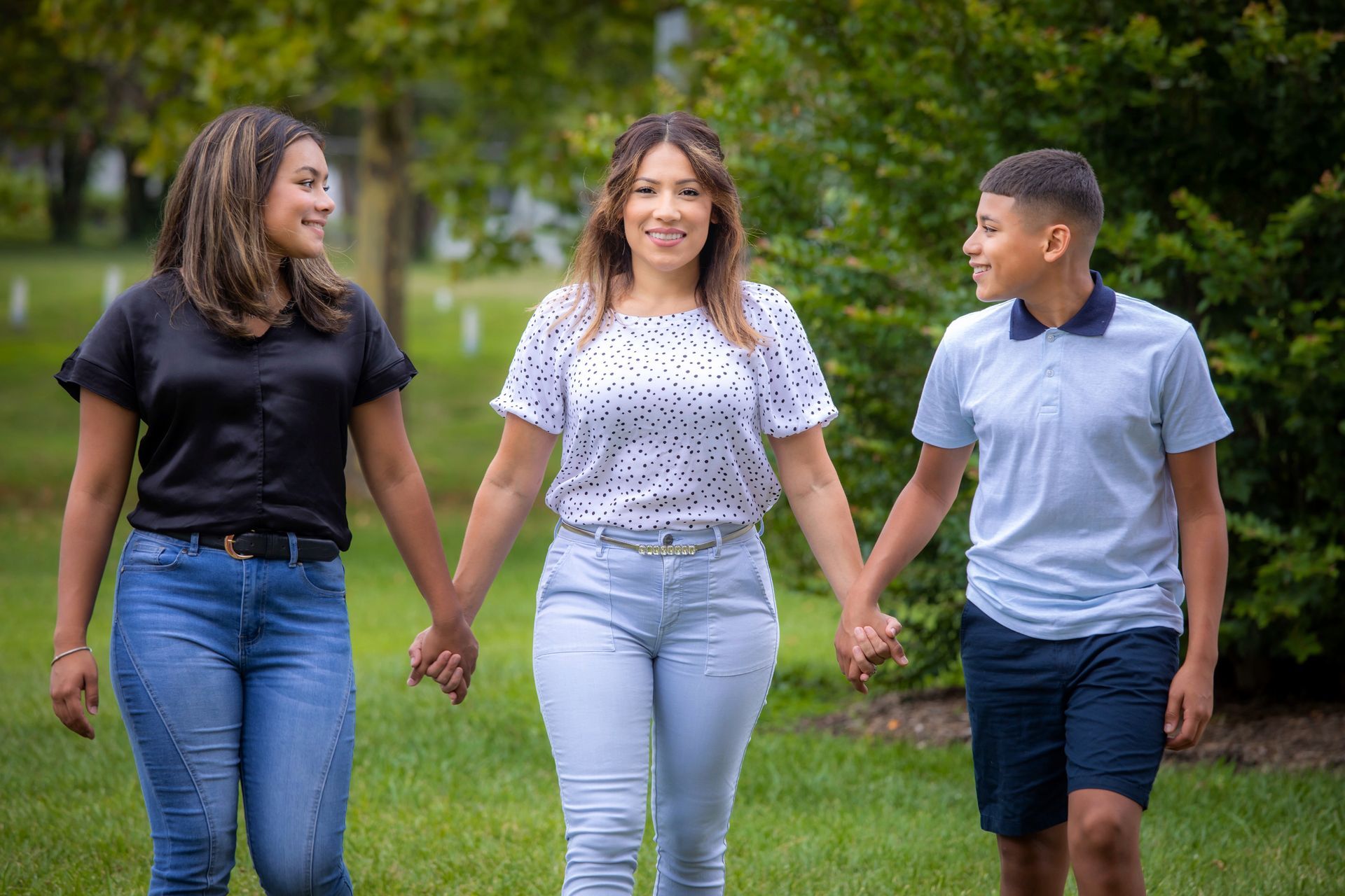Yesli-Vega-family