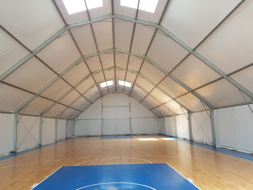 Noleggio e allestimento di tendoni