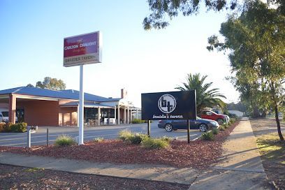 this is a picture of The front of Braidie's Tavern
