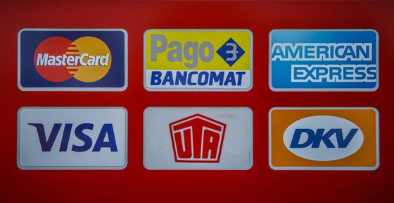 Distributore di benzina- Icogea prodotti petroliferi