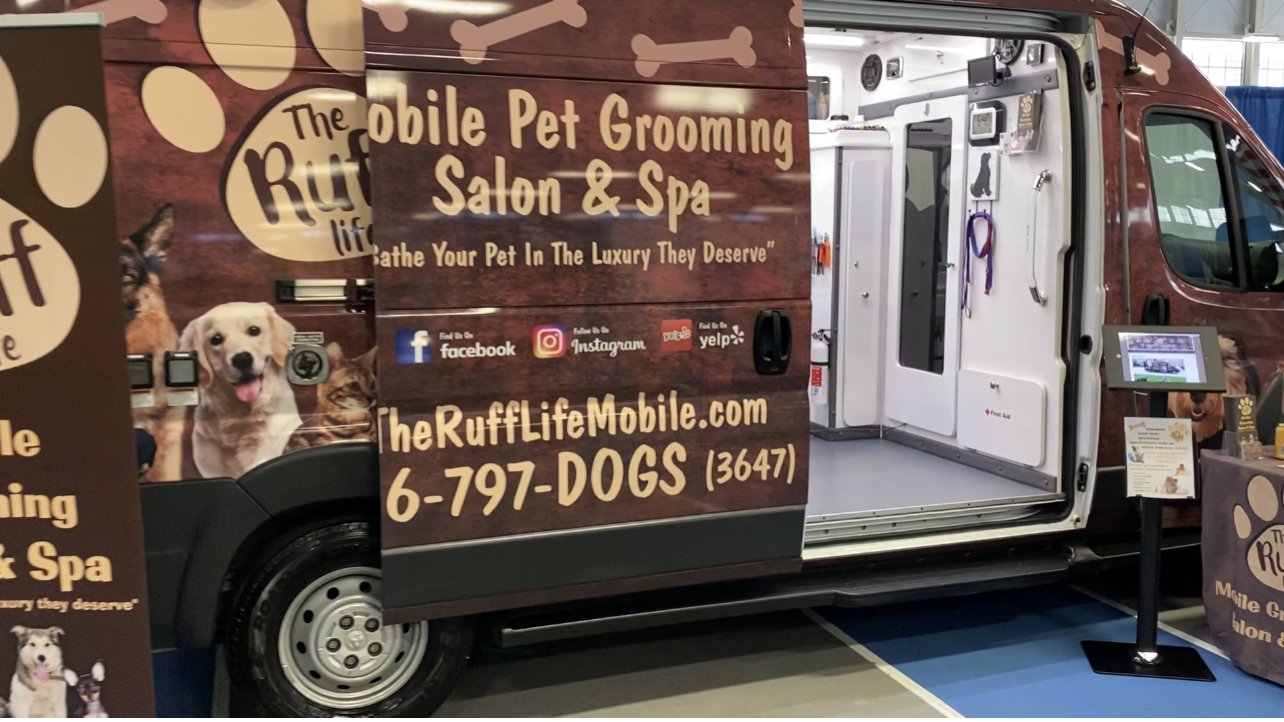Mobile Pet Groomer On The Go Wizard Of Paws Best Friends Mobile