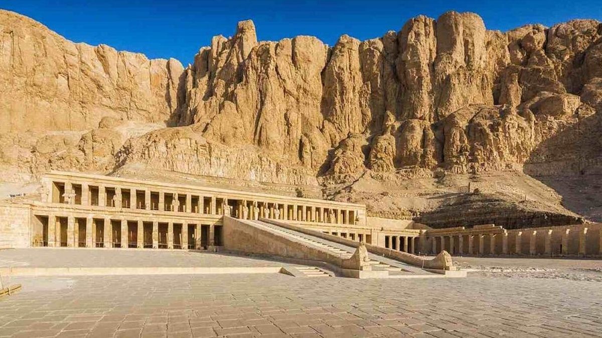 Egypt in Winter: Warm Sunshine, Peaceful Adventures & Timeless History