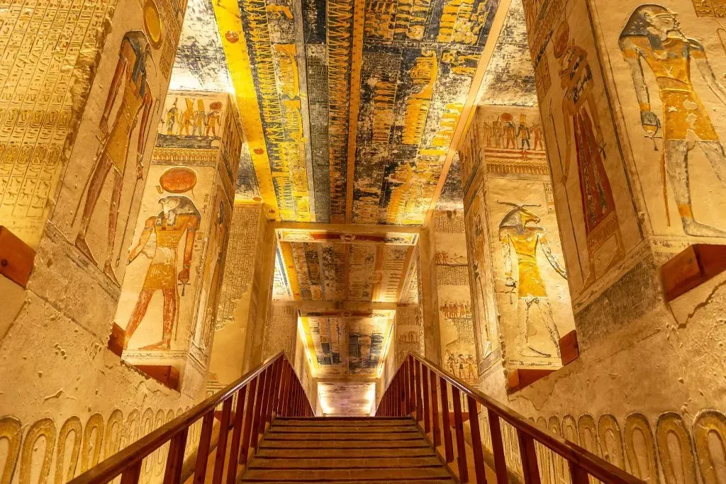 Luxor Historical Day Tour By Plane From Sharm El Sheikh