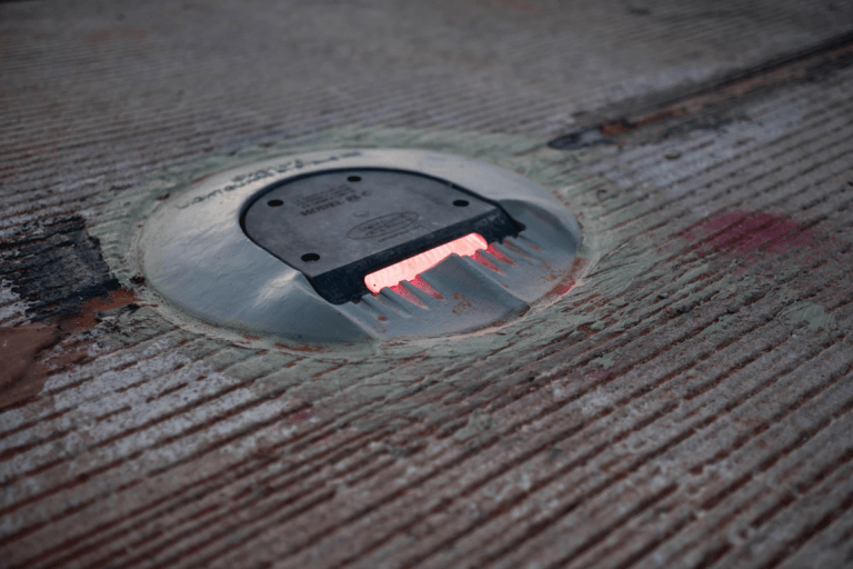 Red Led Lightstar™ With 14'' steel base plate — Lightguard Systems