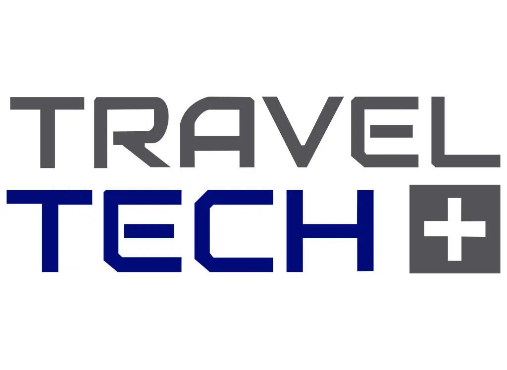 Logotipo de Travel Tech con texto gris y azul y un icono de signo más gris.