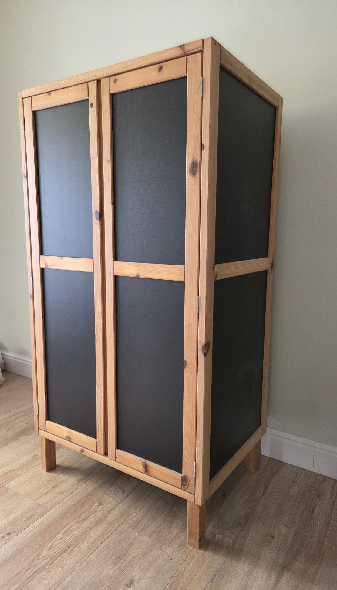 KAST (IKEA) GEBRUIKT