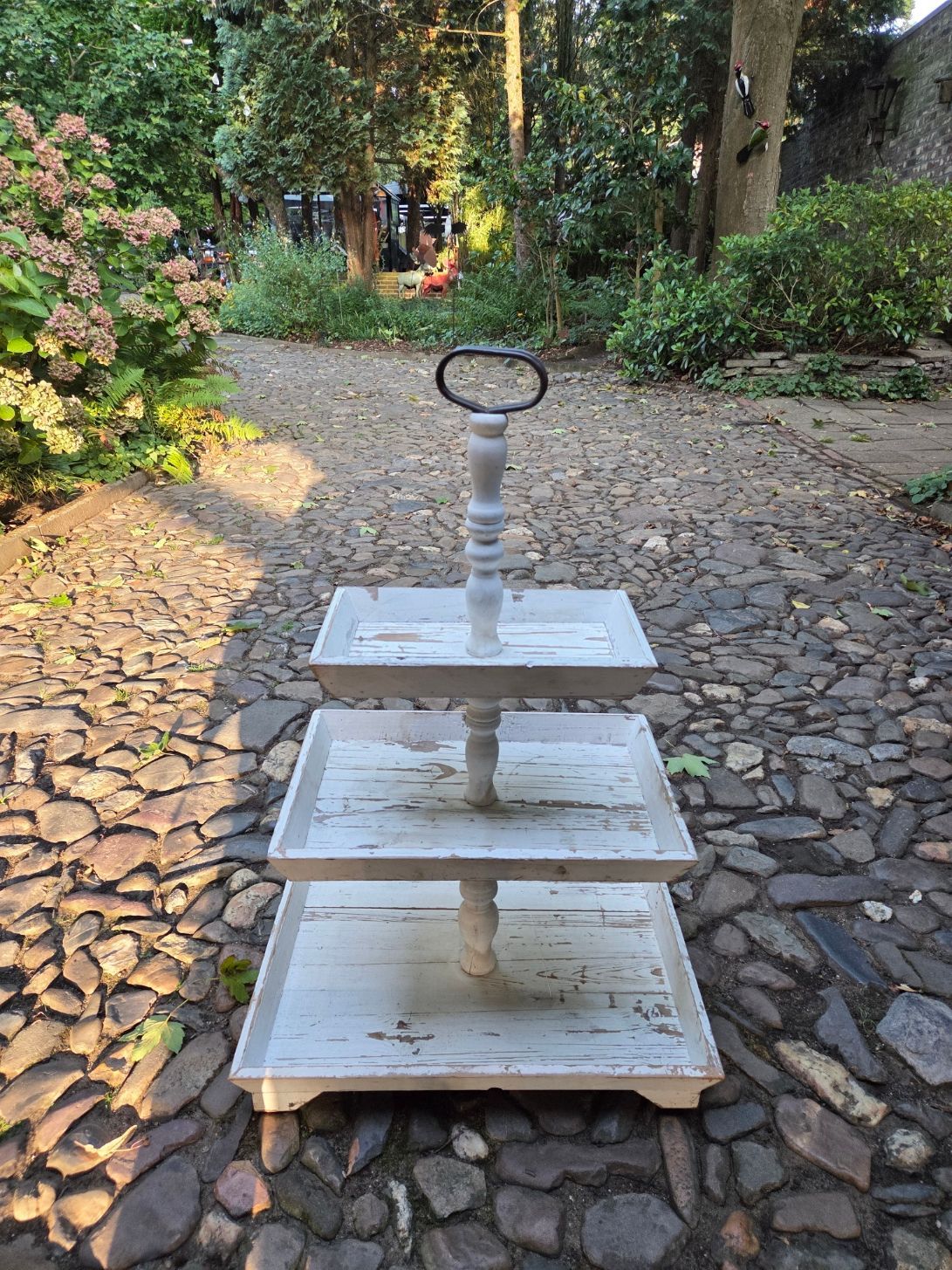 HOUTEN ETAGERE  (GEBRUIKT)