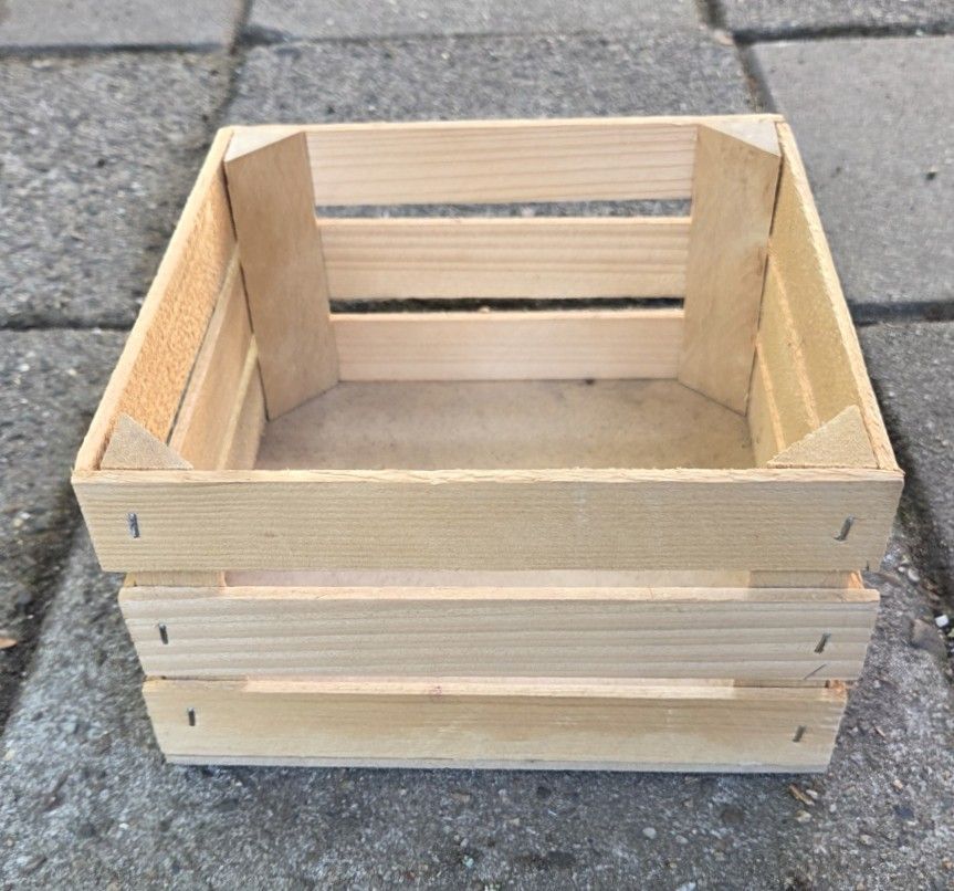 HOUTEN KISTJE - NU 1 EURO