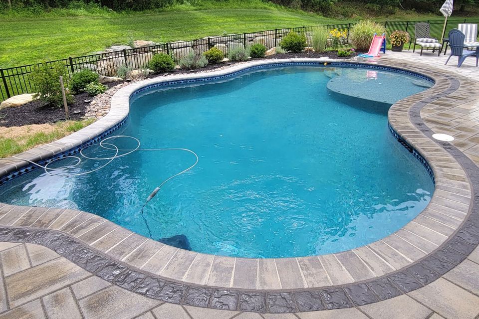 Custom Above Ground Pools | Allentown, PA | 484-866-0561
