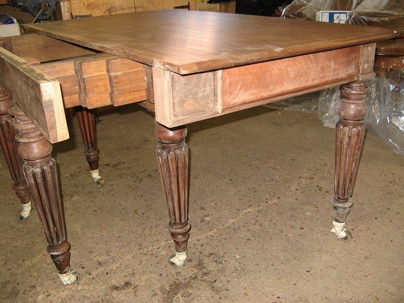 William IV Dining Table 10
