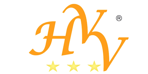 Logo arancione HKV con tre stelle gialle sottostanti, simbolo di marchio registrato.