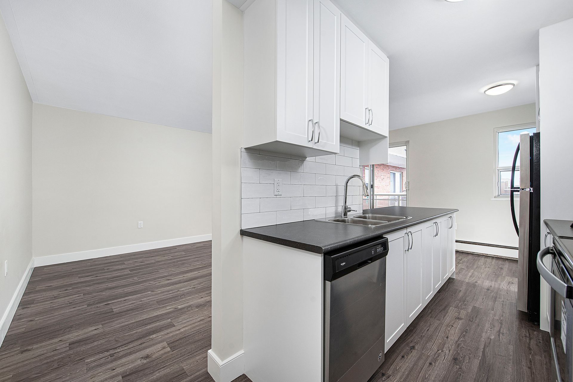 1-, 2- and 3- Bedroom Apartments | 43 Forest Ave