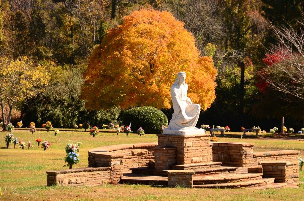 Jefferson Memorial Funeral Home Cemetery with Statue