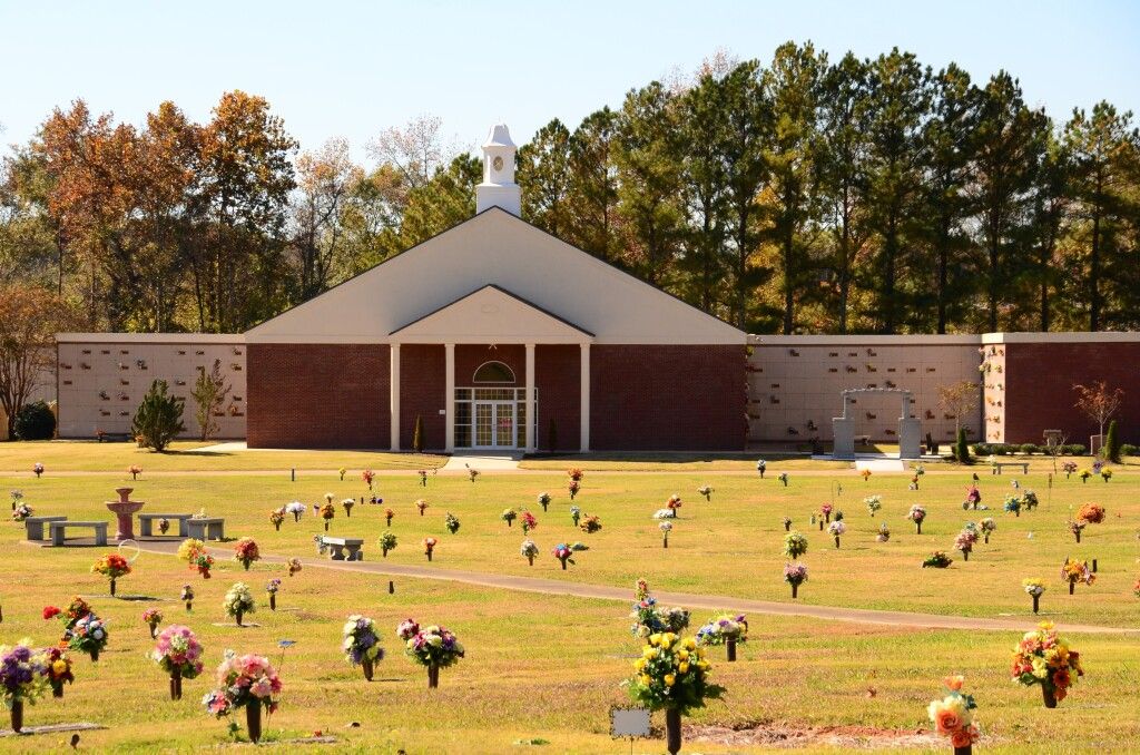 Jefferson Memorial Funeral Home Outside Mausoleum