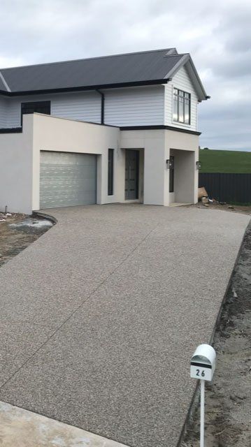 House with Concrete driveway