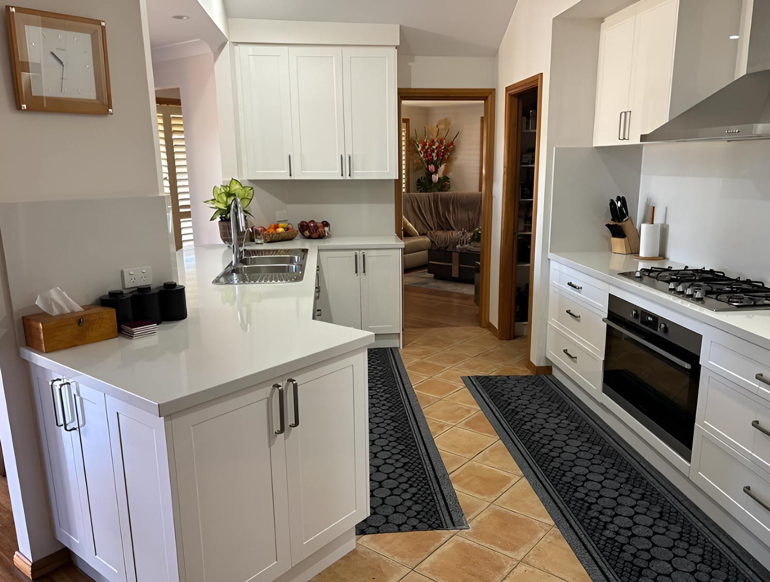 Modern Kitchen With a Gas Cooktop — Piscopo Kitchens Plus In Hallidays Point, NSW