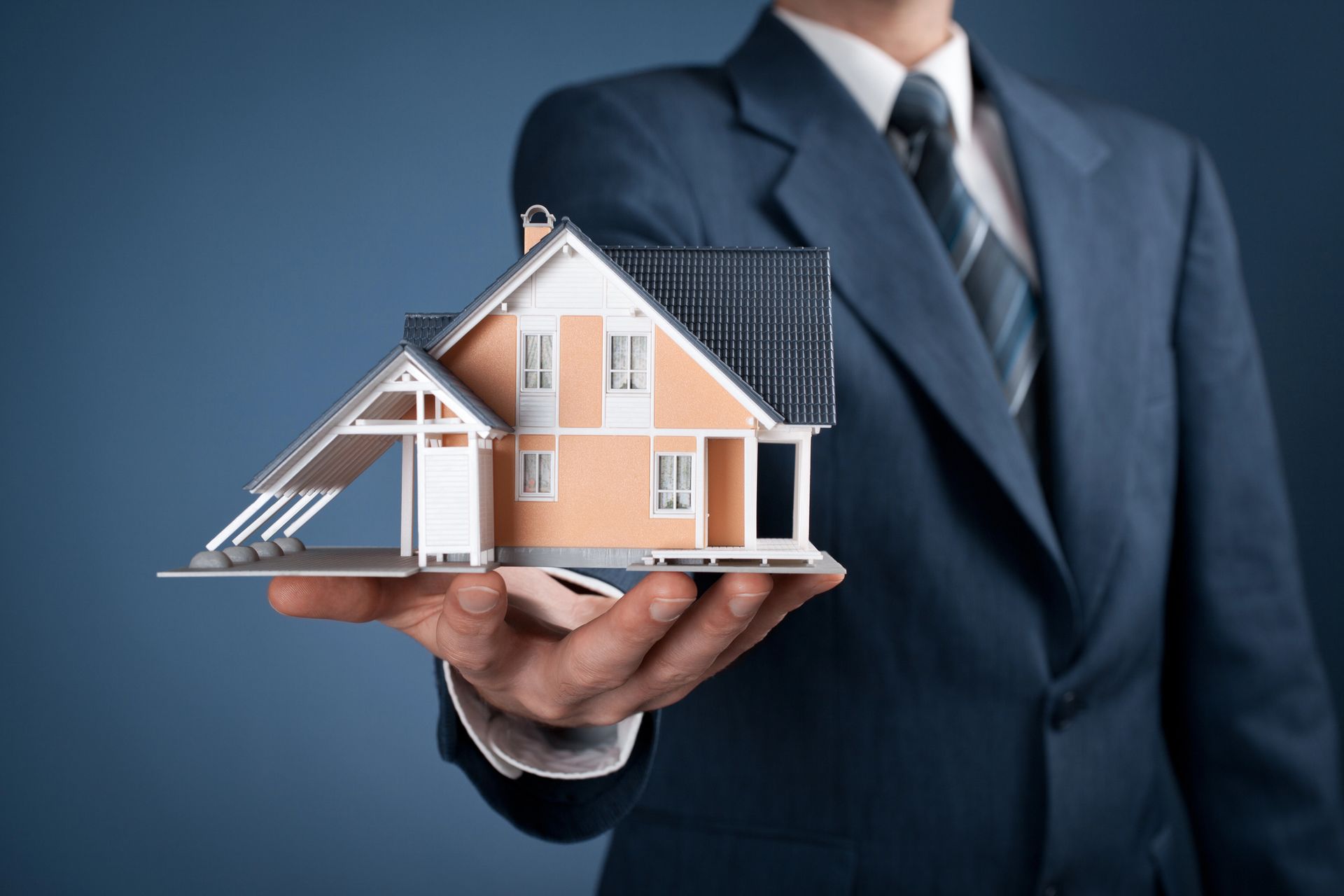Foreclosures Real Estate Agent in Metuchen, NJ