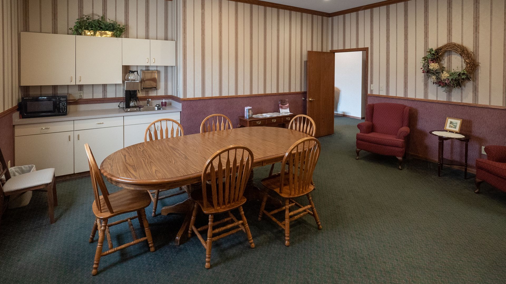 Location 1 Mahn Family Funeral Chapel