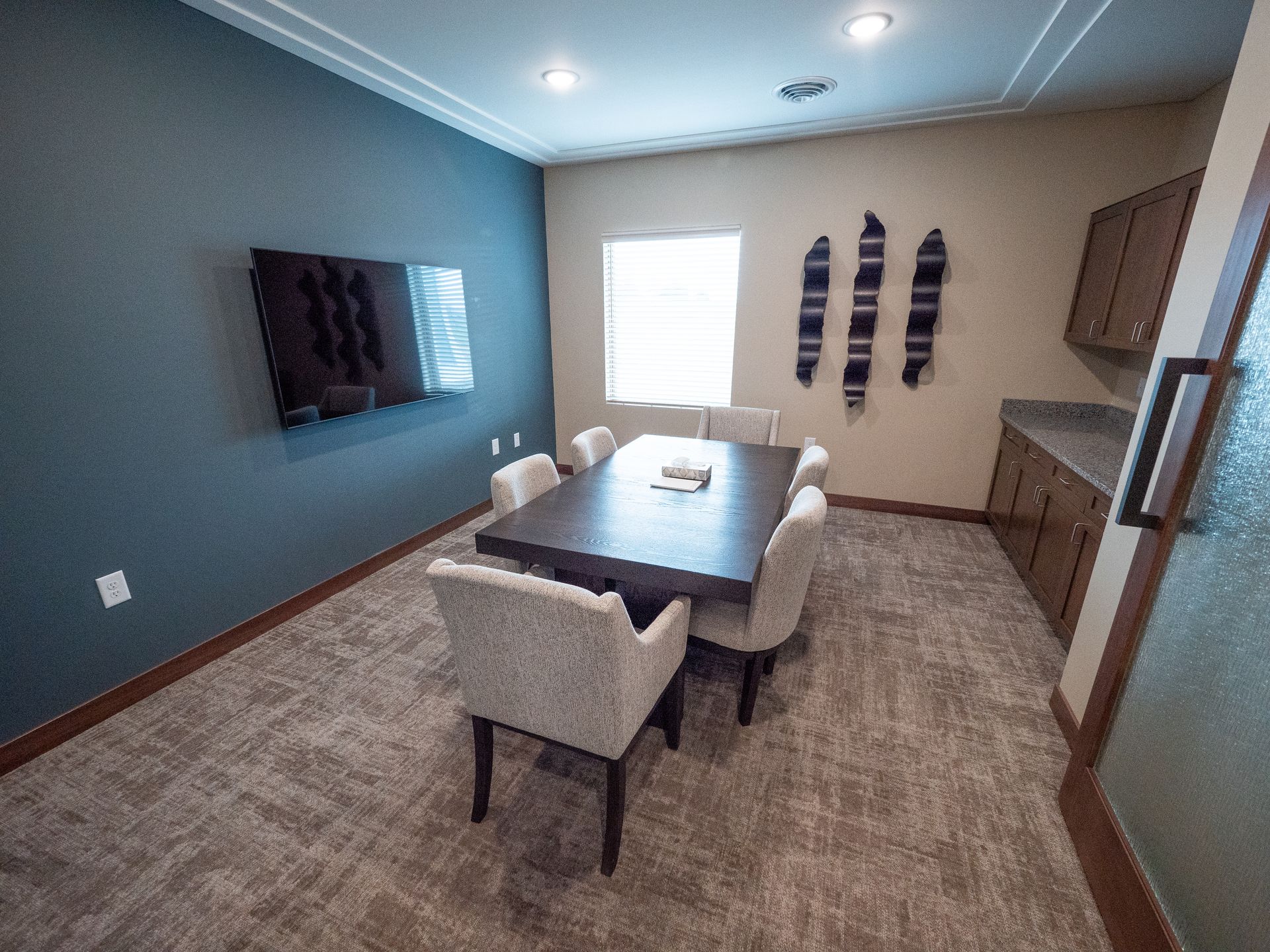 Ellsworth, WI | Mahn Family Funeral Chapel