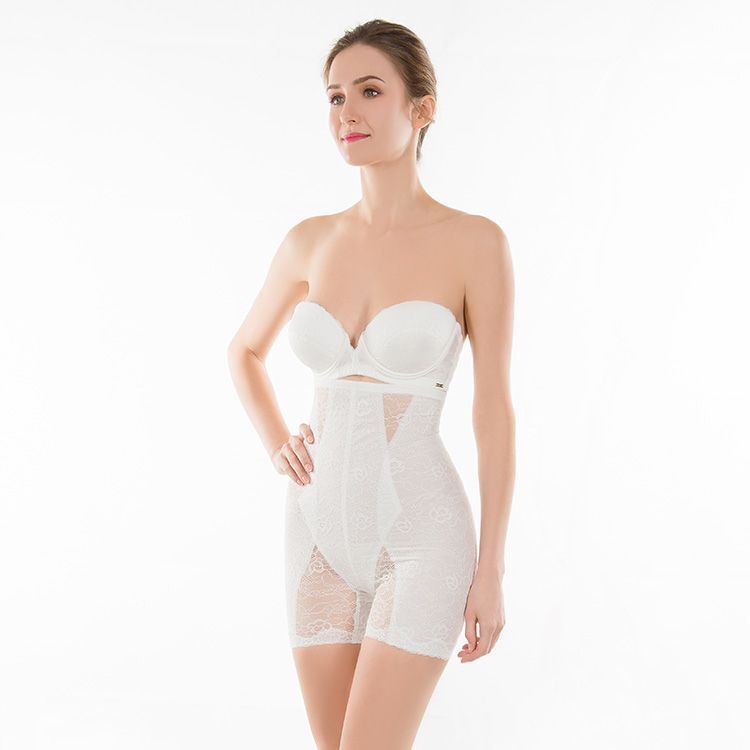 gaine taille haute en dentelle