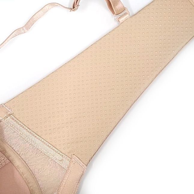 Soutien-gorge à armatures sans bretelles