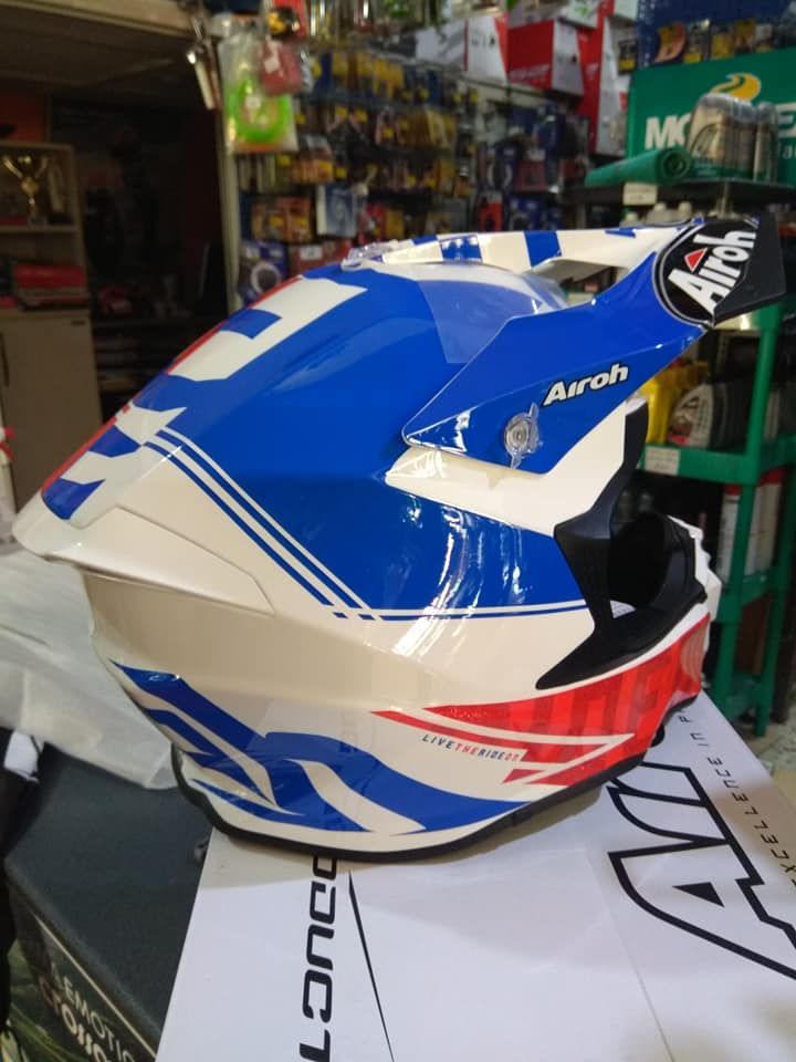 vendita caschi moto