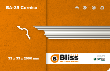 Cornisa decorativa blanca sobre fondo naranja, etiquetada como BA-35 Cornisa, 33 x 33 x 2000 mm.