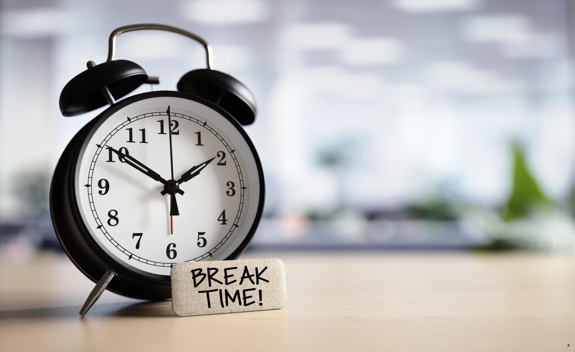 wekker met tekst break time