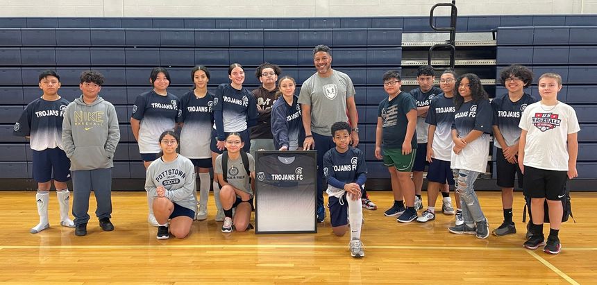 JT Dorsey with kids from the JT Dorsey Foundation