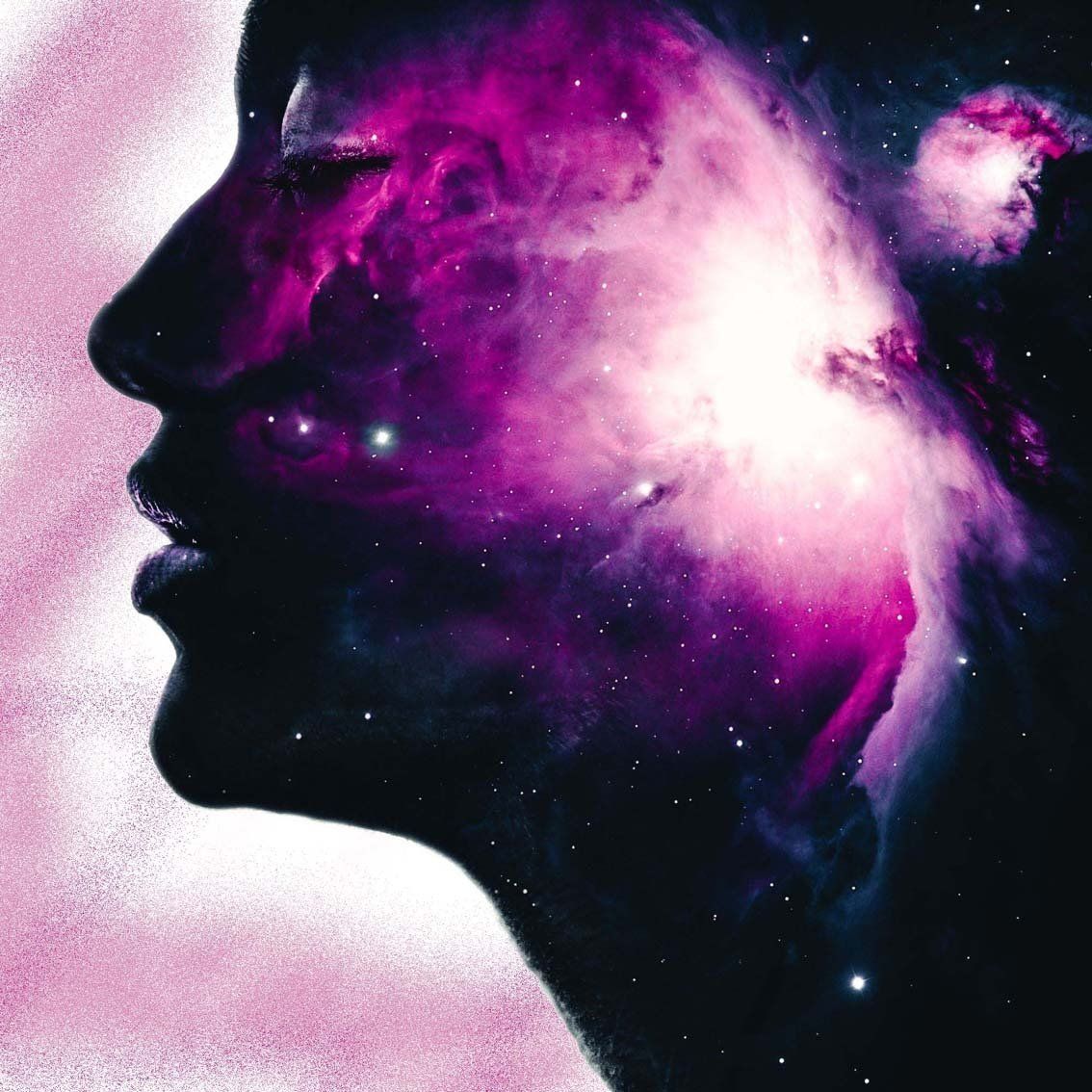 Profilsilhouette gefüllt mit rosa und violetten Galaxienwolken auf schwarzem Hintergrund