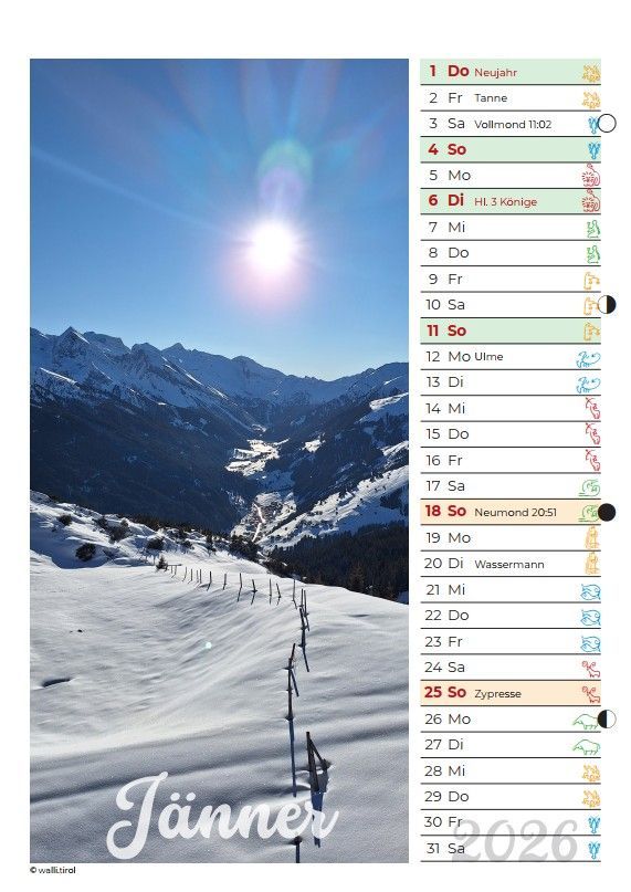 Kalenderblatt mit verschneiten Bergen für Januar, blauer Himmel und Sonne über Skipisten.