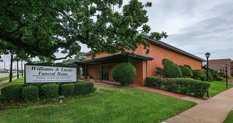 About Us | Williams & Lucas Funeral Home - Texas City, TX