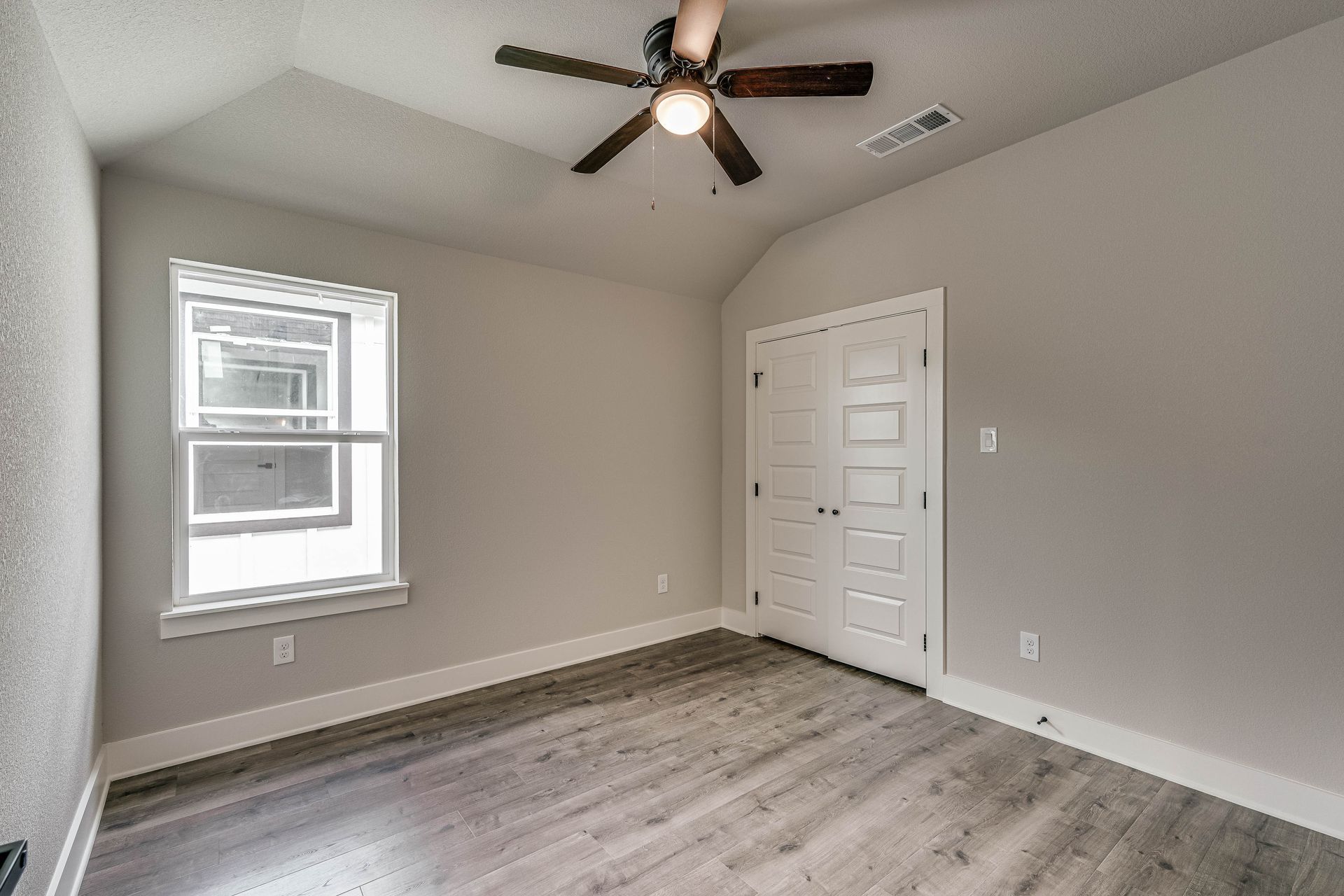 Zebra Plaza Townhomes Bedroom