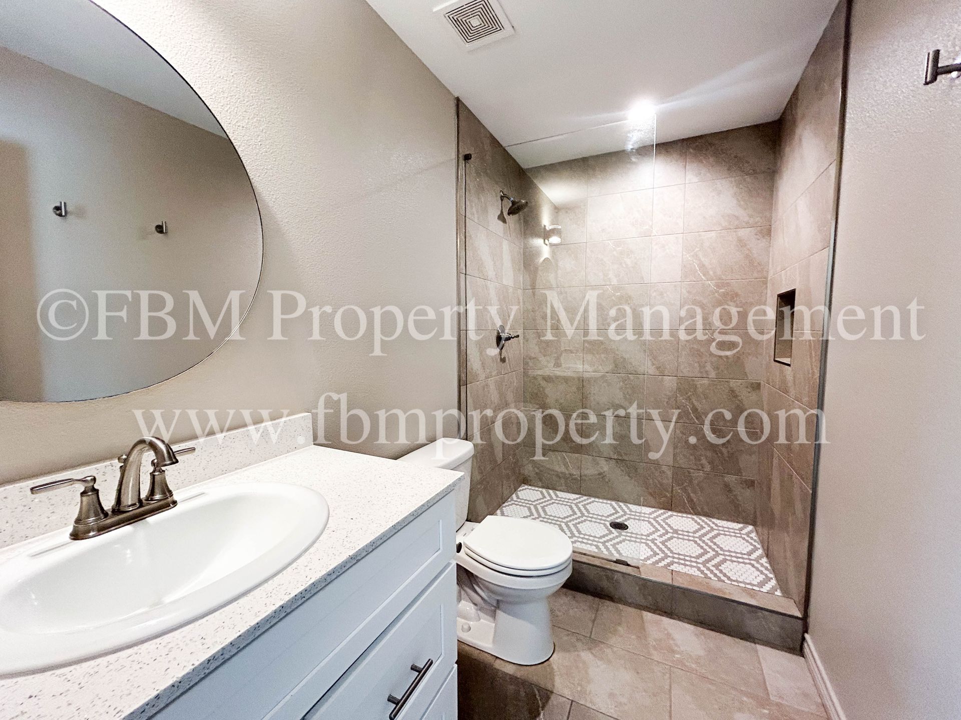 Hidden Creek Townhomes Primary Bathroom