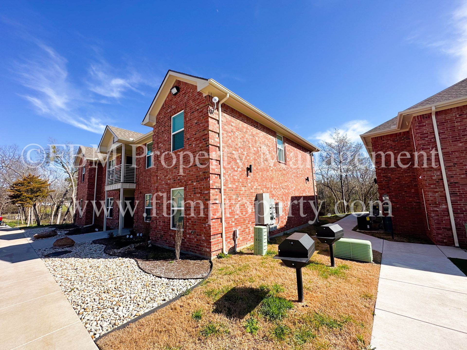 Exterior Hidden Creek Townhomes Image