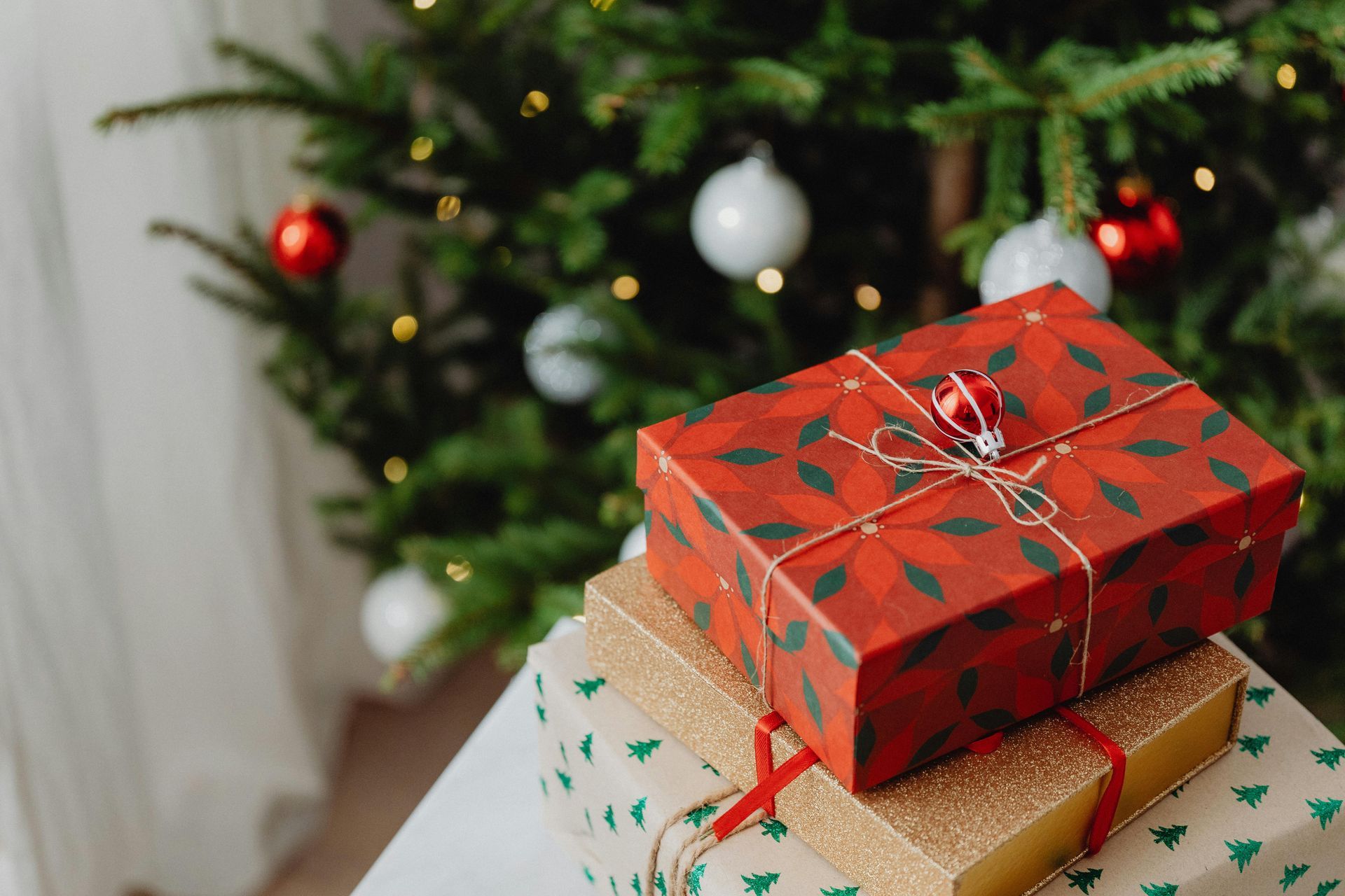christmas tree and present