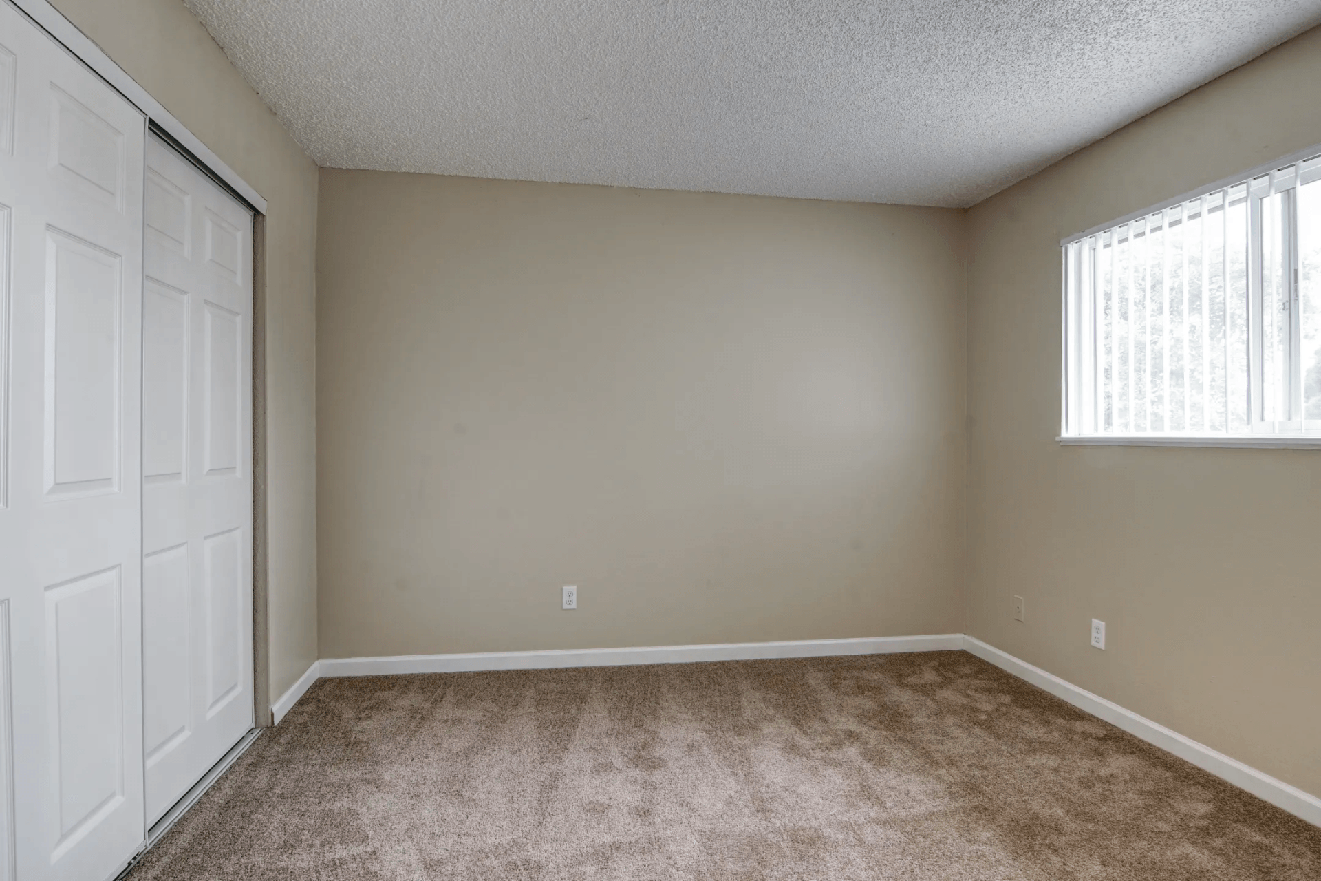 Photos Covington Square Apartments