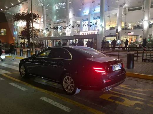 airport transfers in Naples