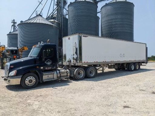 Prairie Ag Solutions semi