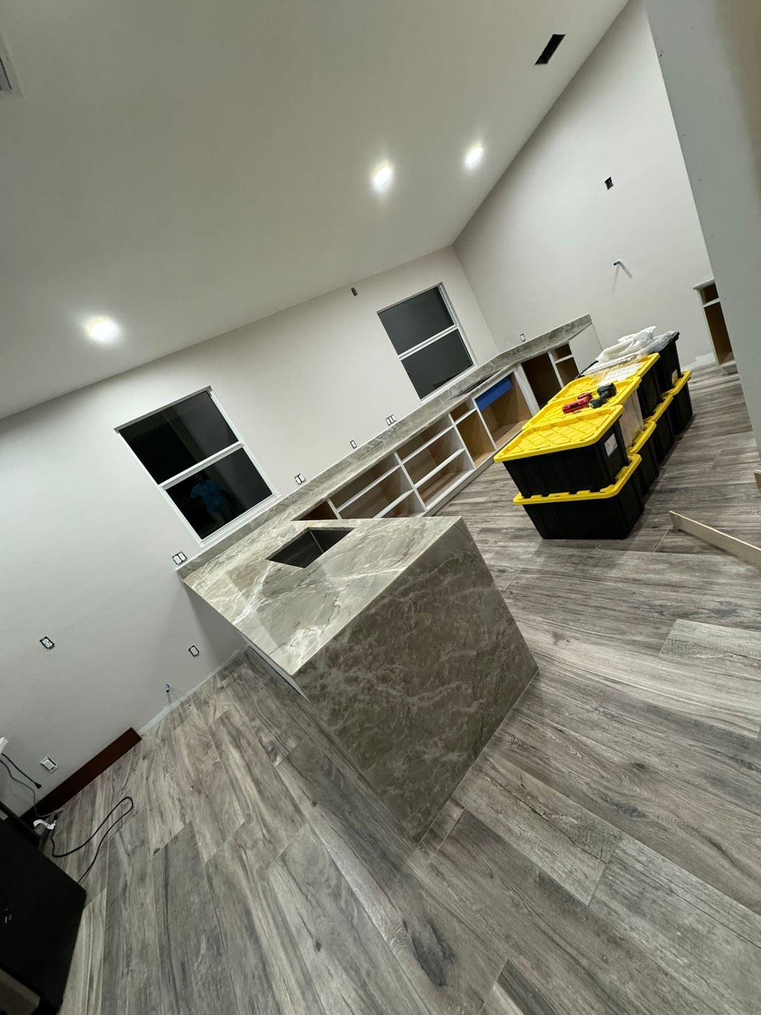 Contemporary Kitchen Remodel by Roca Granite & Cabinets project photo