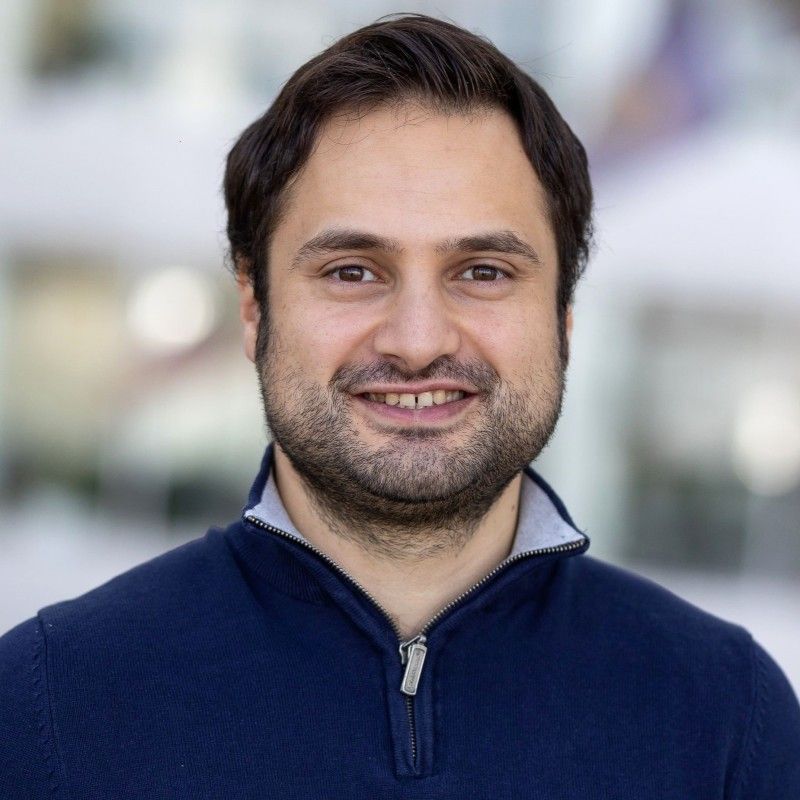 Hans Katib Lead Trainer
