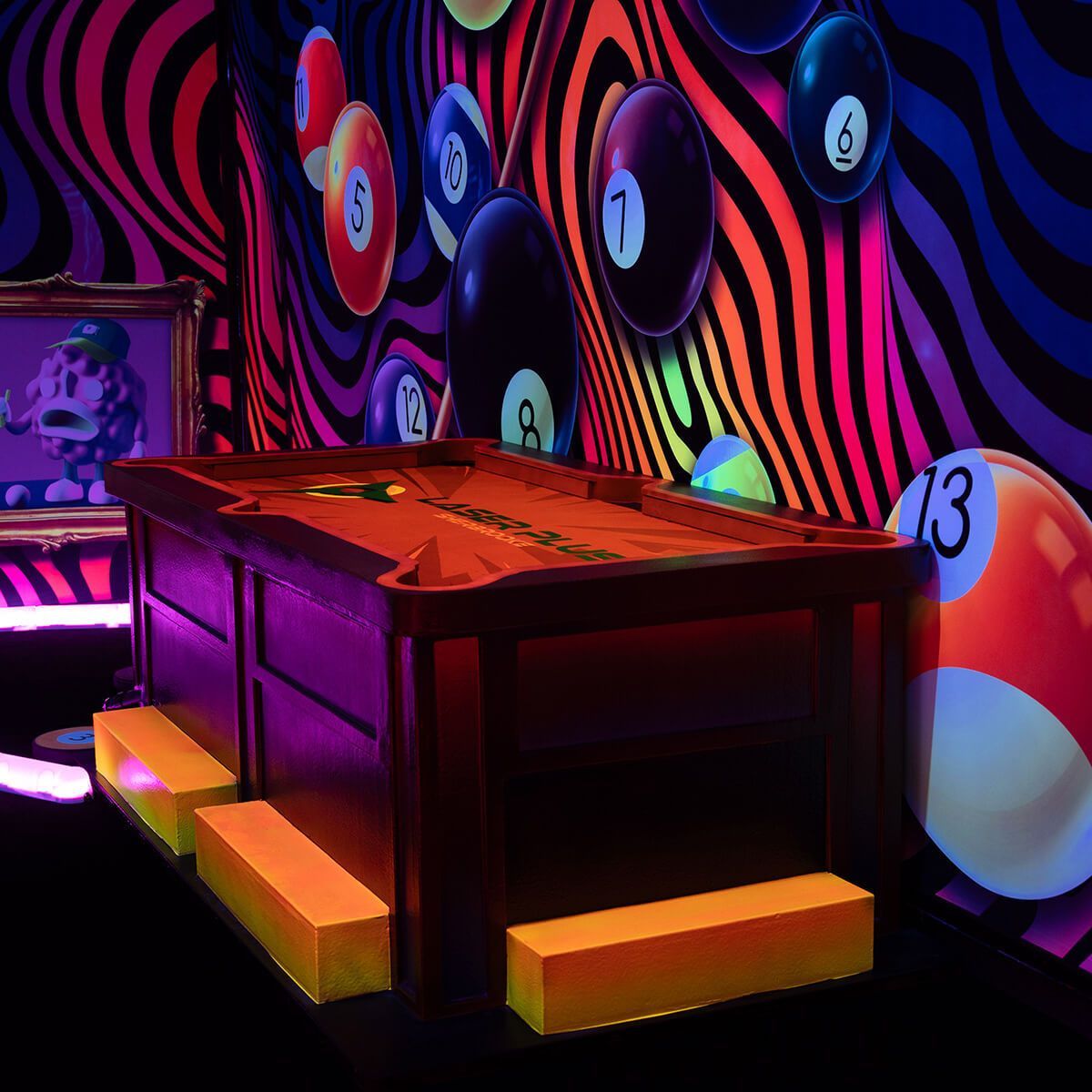 Billiards Themed Mini Golf Hole