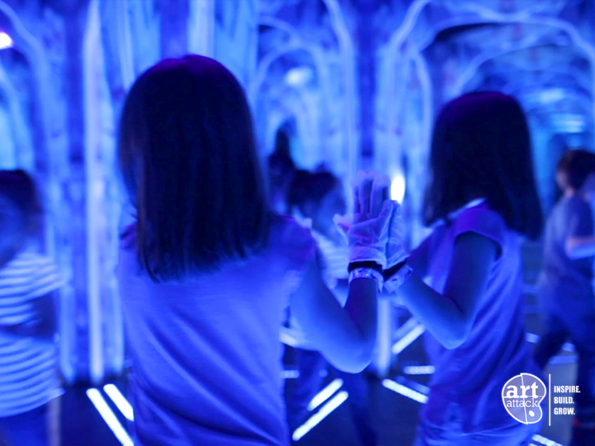 RHINOZ Lights in LED Maze