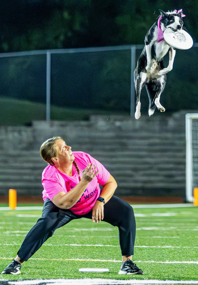 New Year's Eve ad for Grand Country Music Hall. Features a band,