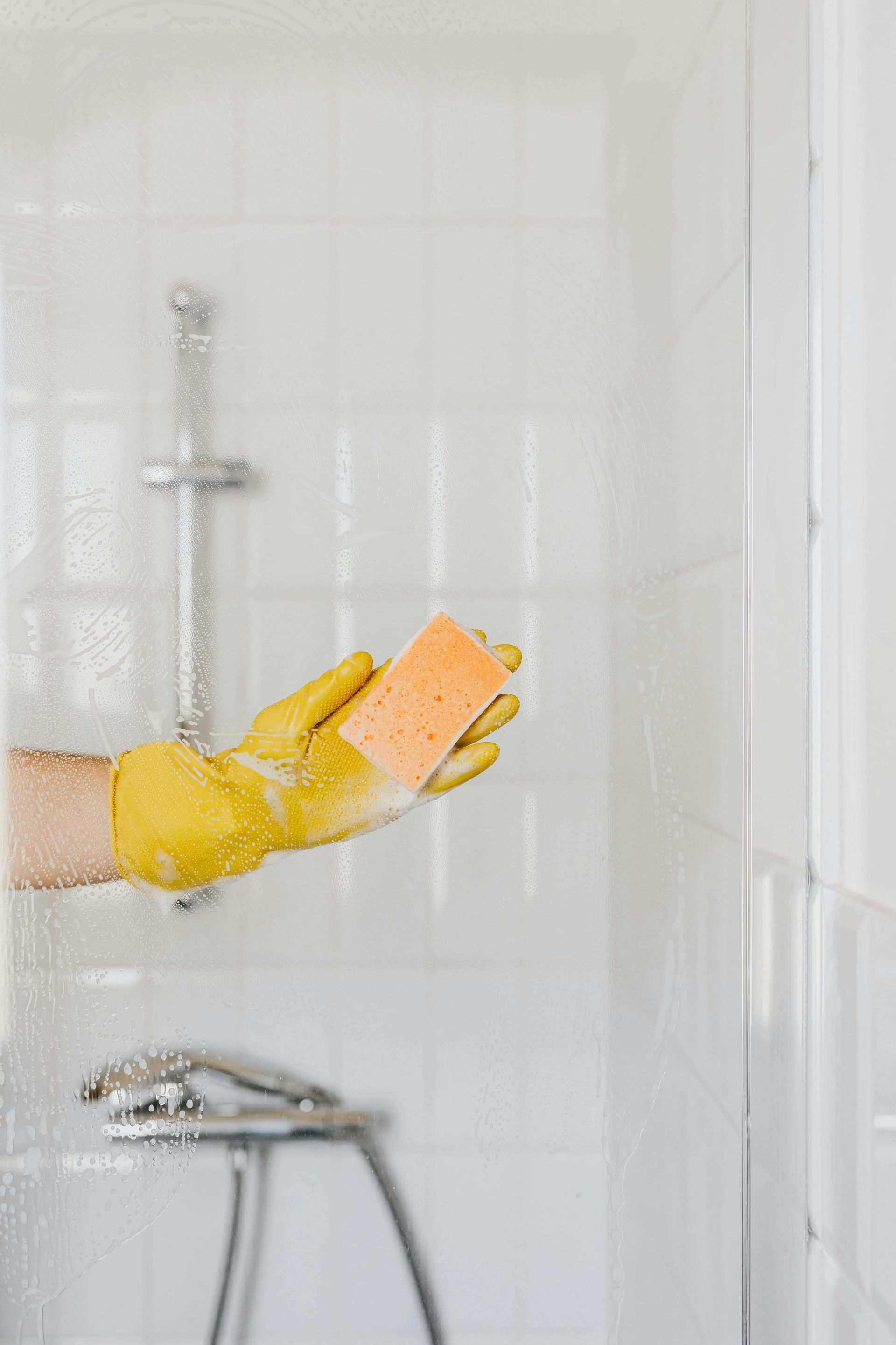 bathroom shower deep cleaning when moving