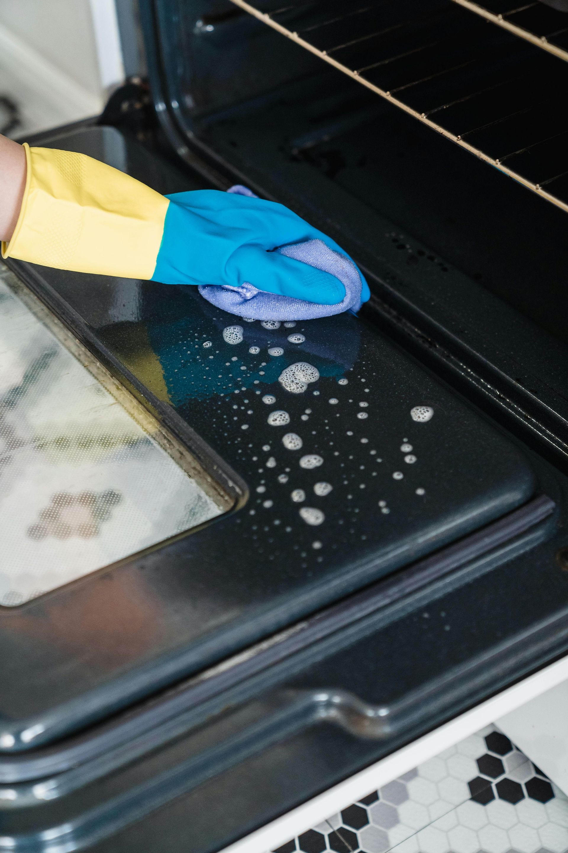 appliance deep cleaning when moving in