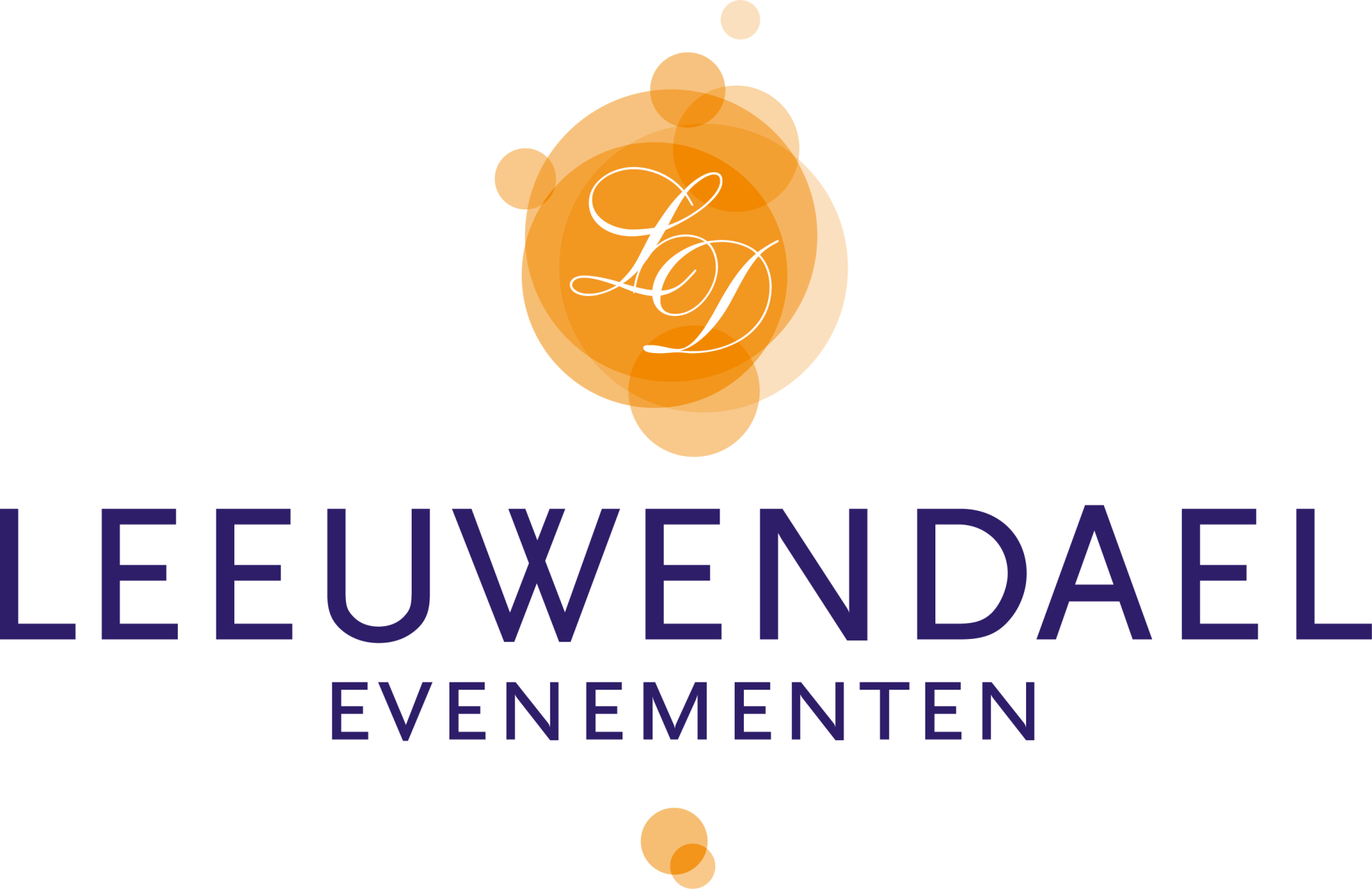 Logo voor Leeuwendael evenementen met een oranje rond embleem en donkerblauwe tekst.